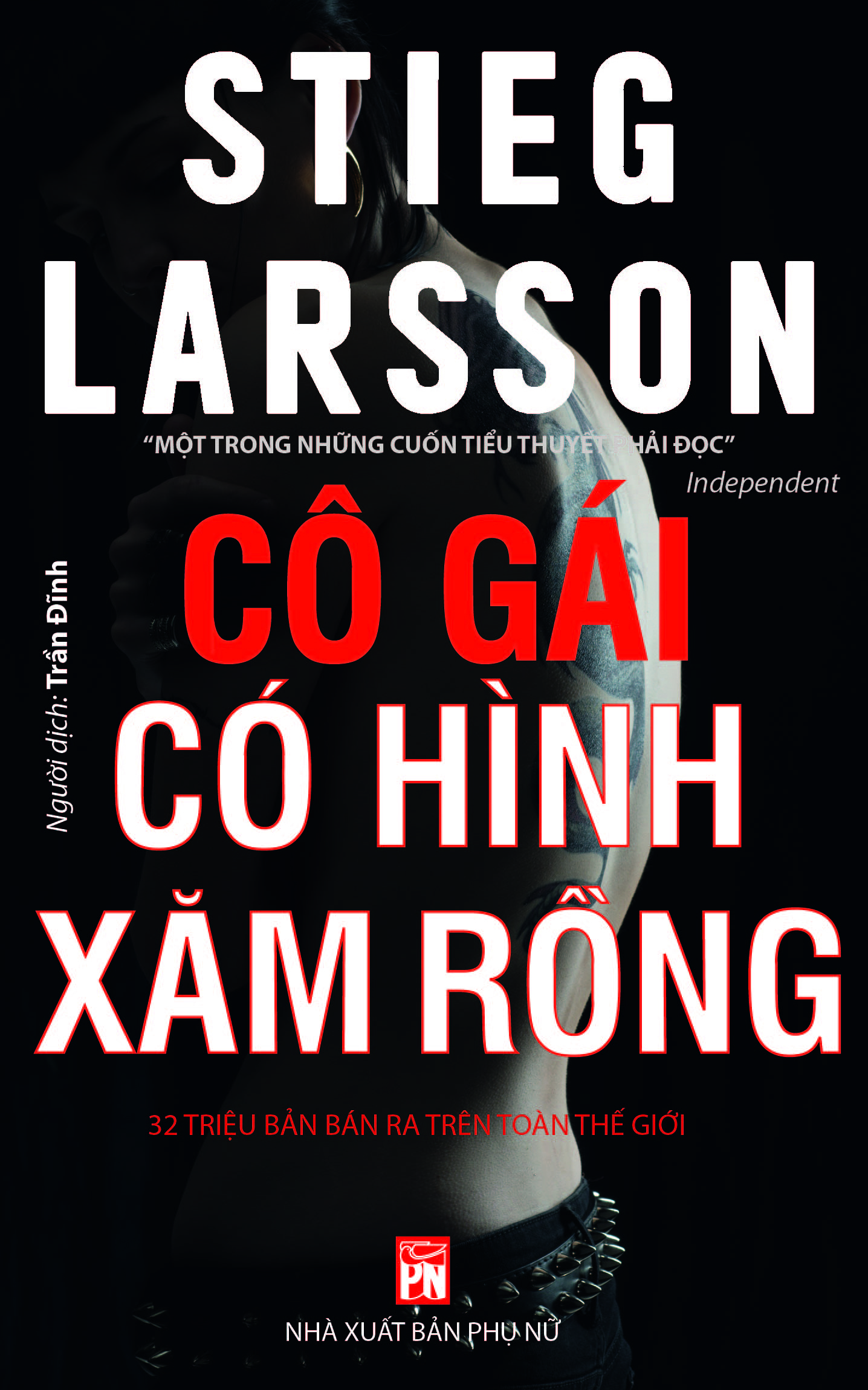  Cô gái có hình xăm rồng