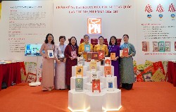789 đại biểu bước vào Phiên làm việc thứ nhất Đại hội Phụ nữ toàn quốc lần thứ XIV